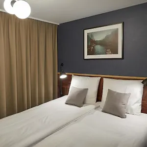 https://nova-apartments.amsterdamhotelsnl.com