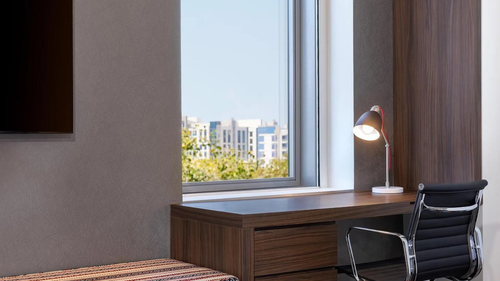 Aloft Al Mina, Dubai Jumeirah